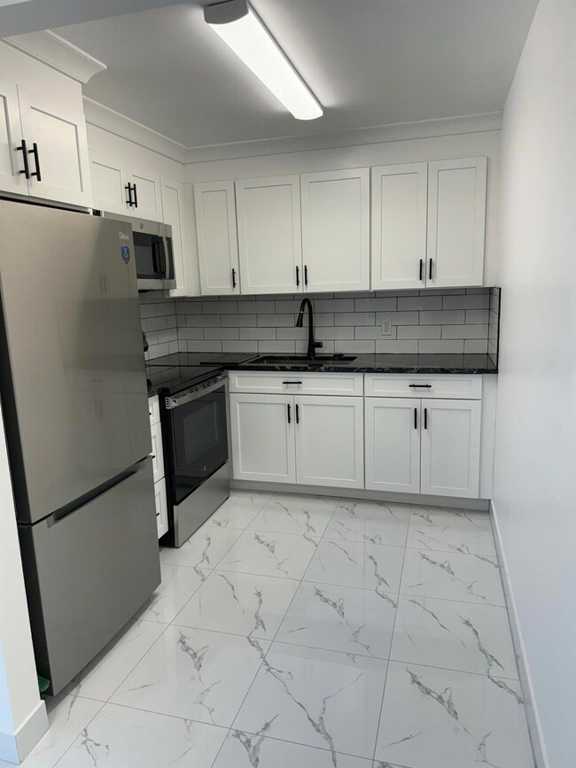 148 Northampton H unit 1480, West Palm Beach, FL 33417 - photo 4