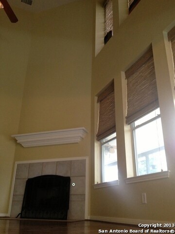 849 Fair Ln, New Braunfels, TX 78130 - photo 4