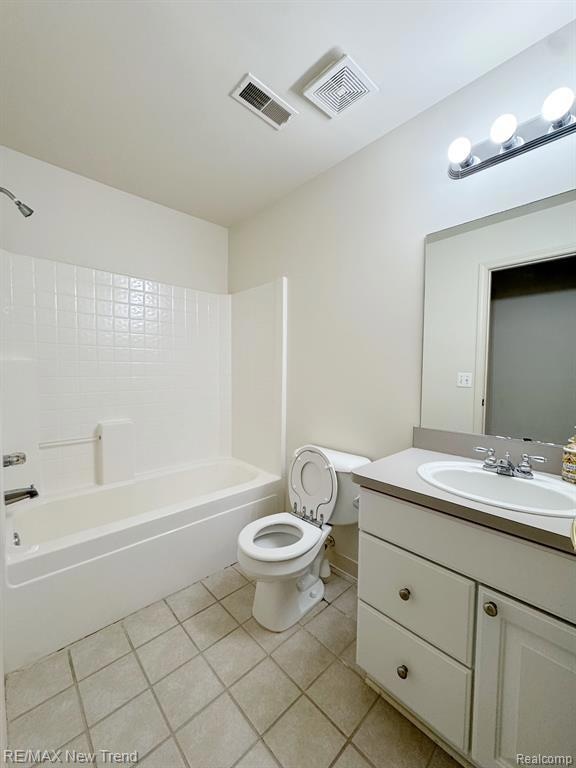 28280 Carlton Way Dr unit 21, Novi, MI 48377 - photo 7