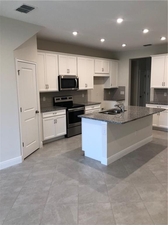 17639 Ledger Line Ln, Lutz, FL 33558 - photo 3