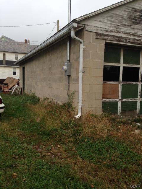 1 E Main St, Pen Argyl, PA 18072 - photo 3