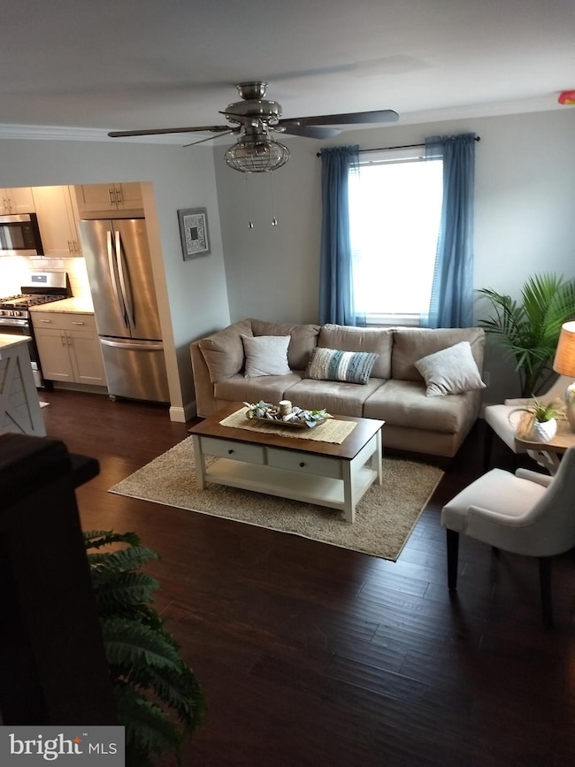 712 Maryland Ave, Essex, MD 21221 - photo 2