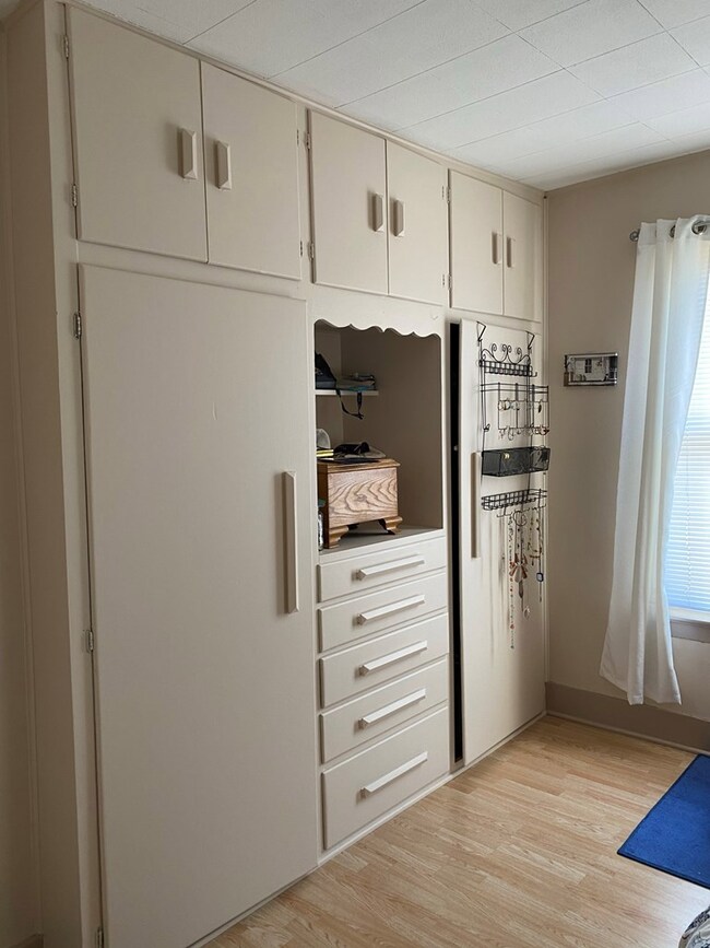 135 N Market St, Loudonville, OH 44842 - photo 5