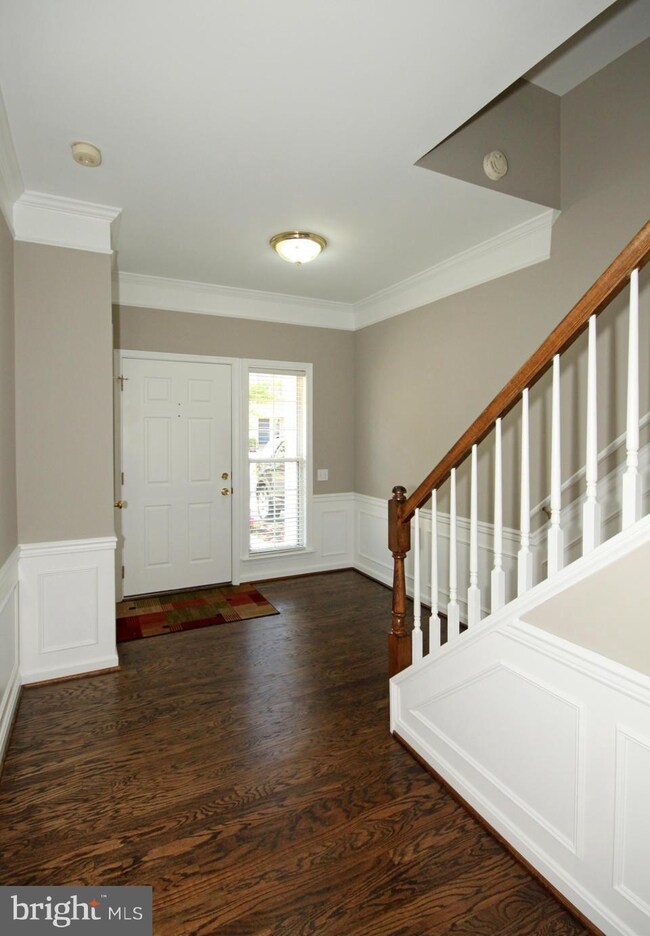 47693 Sandbank Square, Sterling, VA 20165 - photo 7