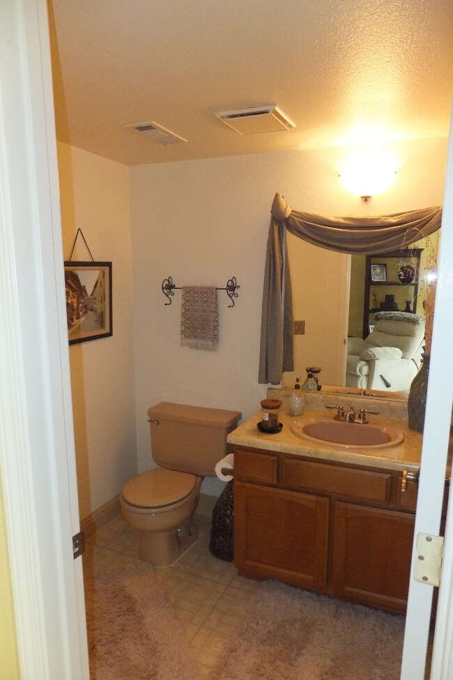 974 Chamise Way, Redding, CA 96002 - photo 4