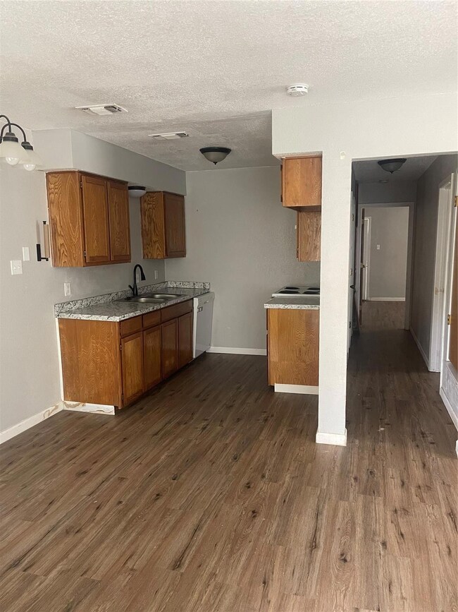 305 Clearwood Dr unit A, Fort Worth, TX 76108 - photo 2