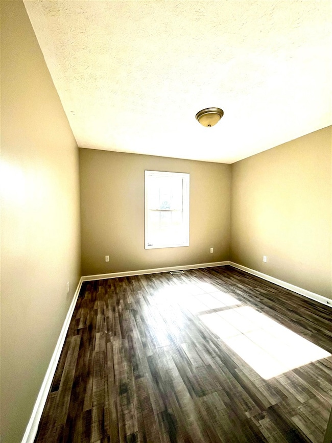 628 Jefferson St, Franklin, KY 42134 - photo 7