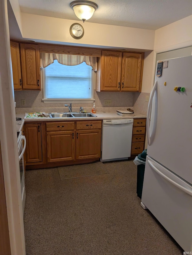 766 W Van Buren St, Berne, IN 46711 - photo 6