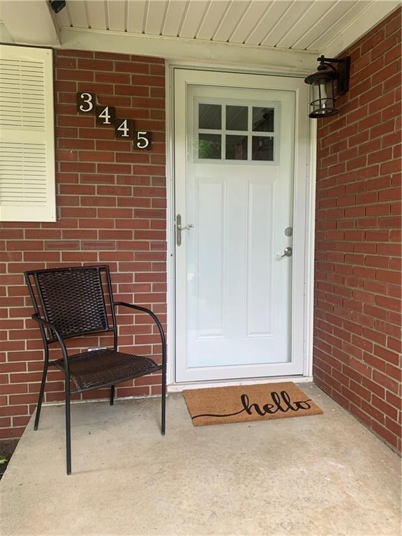 3445 Marilyn St, Columbus, IN 47203 - photo 2