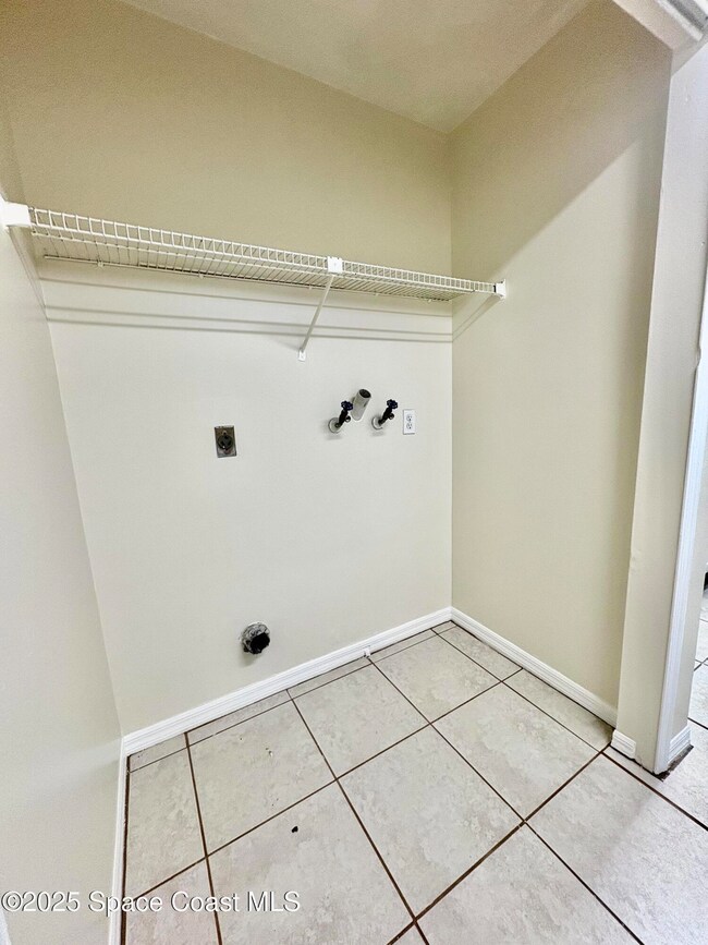 110 Summer Place unit 4, Merritt Island, FL 32953 - photo 4