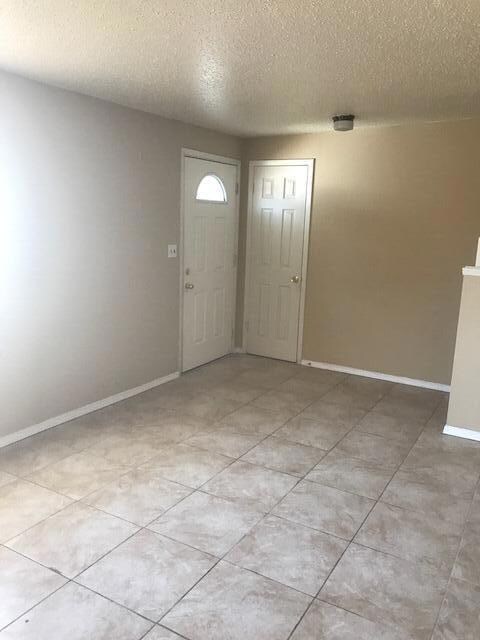 2218 Cumbre Negra St, El Paso, TX 79935 - photo 4