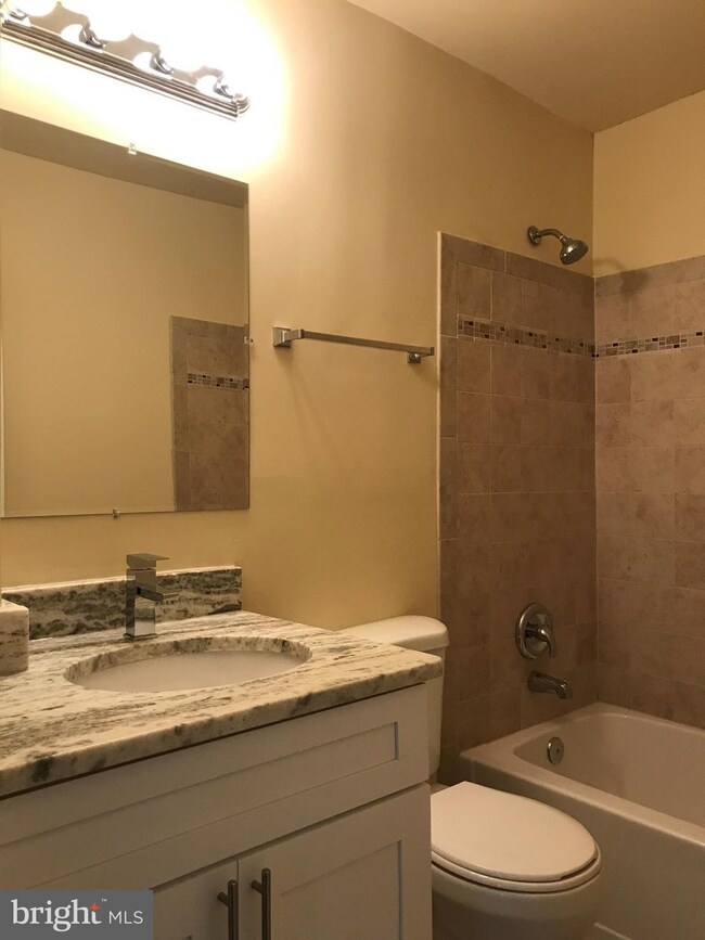 6404 Oliver St, Riverdale, MD 20737 - photo 7