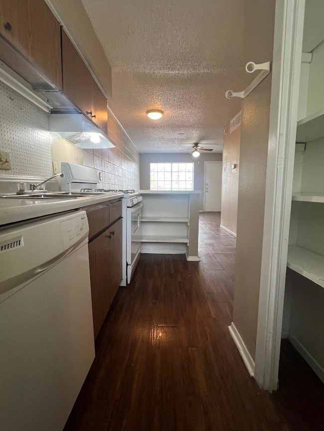 311 E 31st St unit 205, Austin, TX 78705 - photo 5