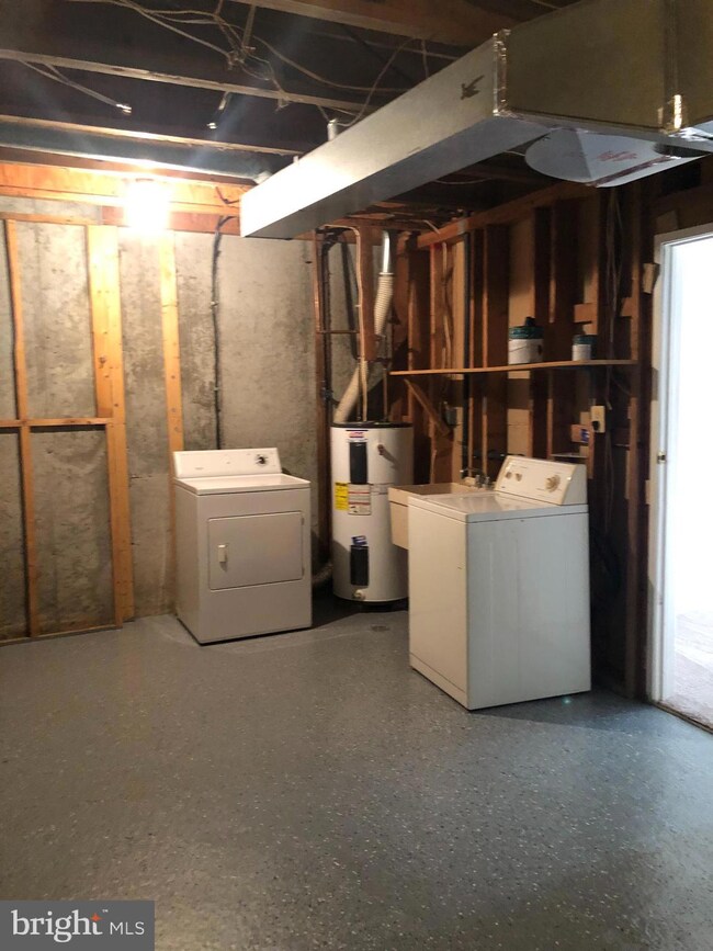 15264 Lodge Terrace, Woodbridge, VA 22191 - photo 7