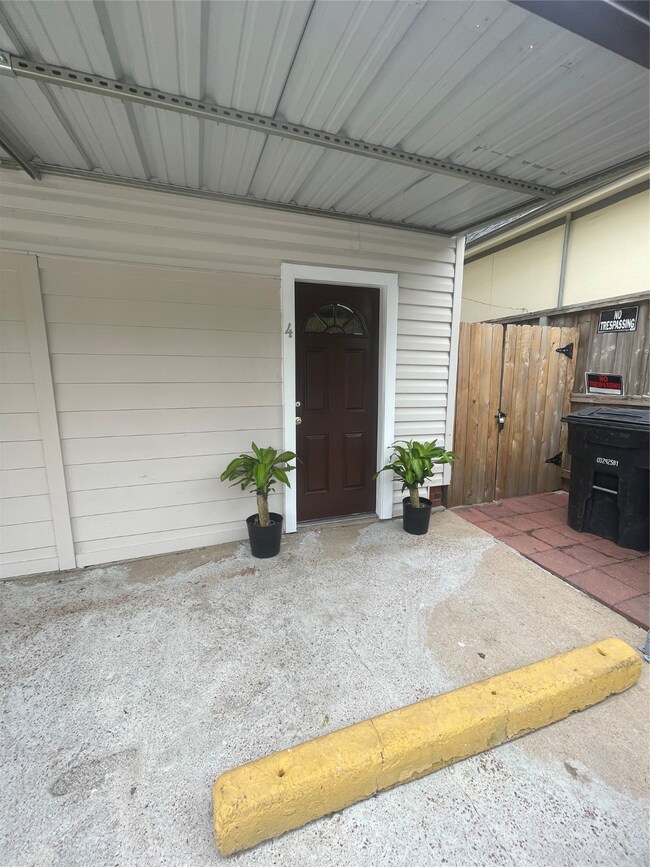 3710 Mandell St unit 4, Houston, TX 77006 - photo 2
