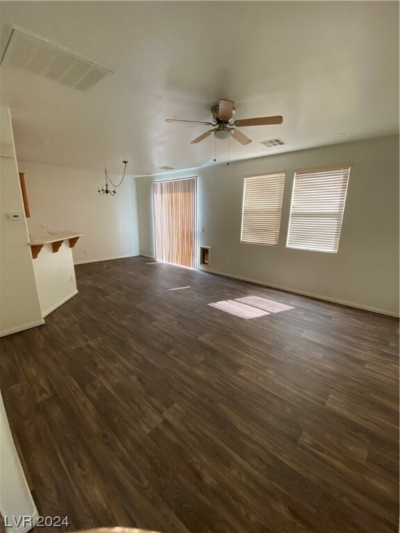 Living Room/ Dining Area