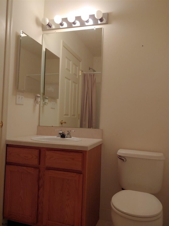 638 E Chancery Ln unit C-0045, Galloway, NJ 08205 - photo 2