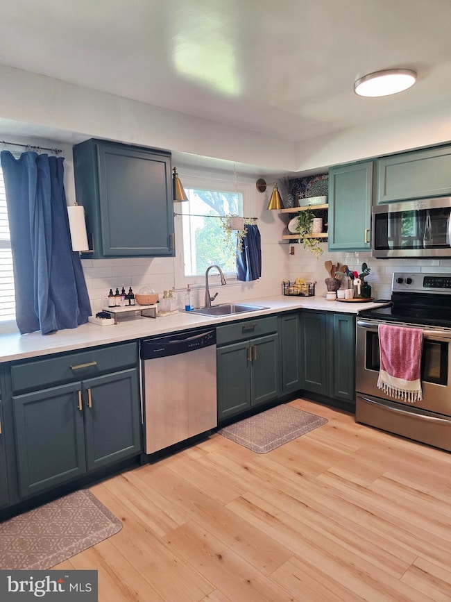 966 Mccosh St, Hanover, PA 17331 - photo 5