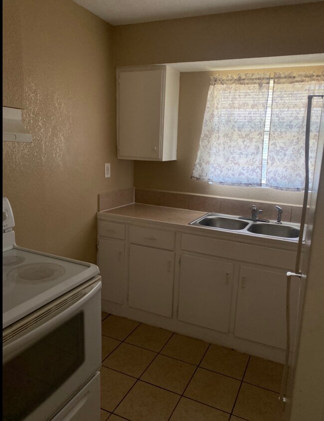 14033 Garber Ln unit 5, Houston, TX 77015 - photo 3