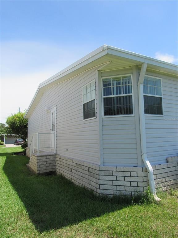 37040 Lakota Ct, Zephyrhills, FL 33542 - photo 6