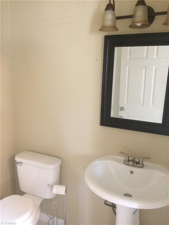 5403 Randleman Rd unit A, Greensboro, NC 27406 - photo 4