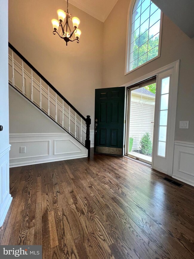 2828 Cleeve Hill Ct, Woodbridge, VA 22191 - photo 3