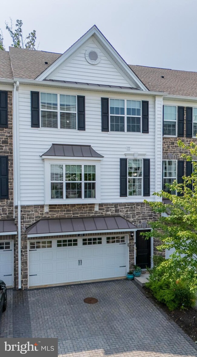 211 Corvus Cir unit 128, Media, PA 19063 - photo 5