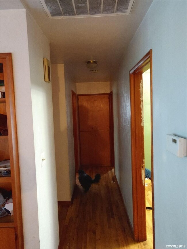 2075 E Ellendale Ave, Dallas, OR 97338 - photo 7