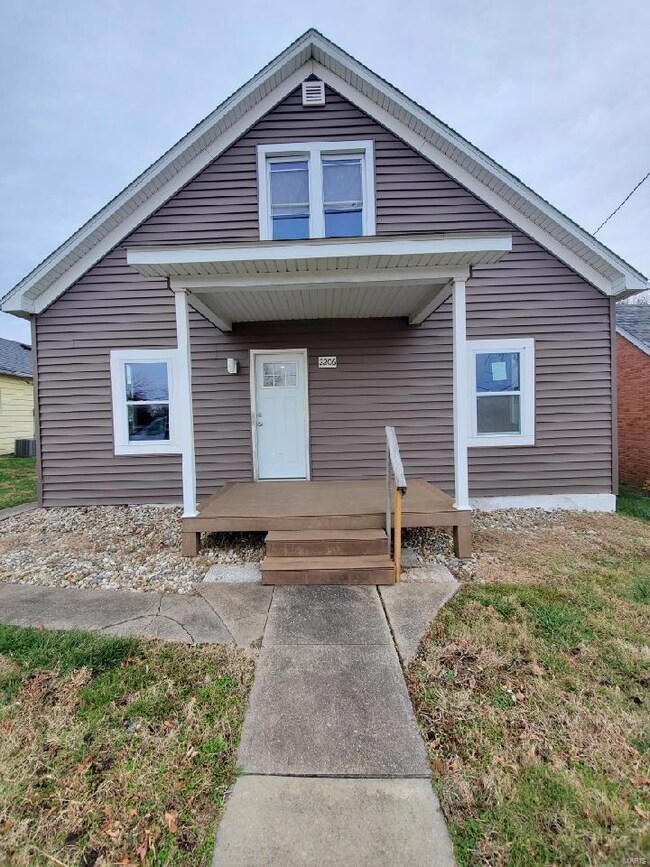 2206 S Center St, Maryville, IL 62062 - photo 3