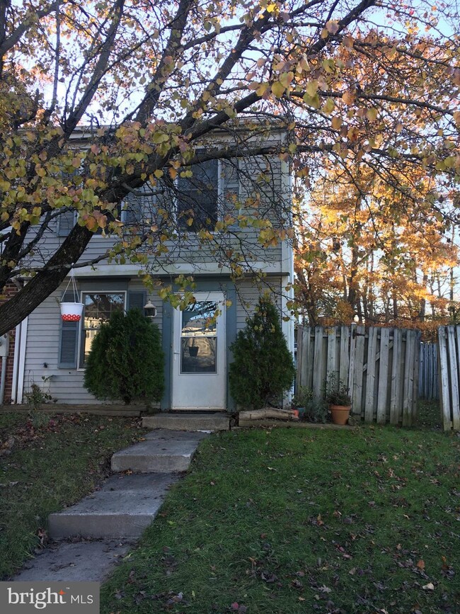 12 Stillwood Cir, Nottingham, MD 21236 - photo 2