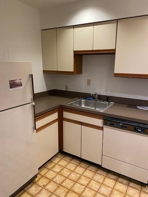 150 W Center St unit 2F, Nazareth, PA 18064 - photo 3