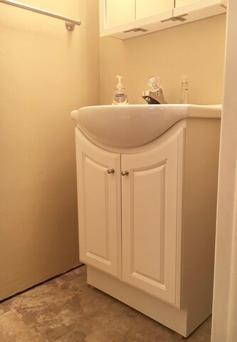 835 Richard St unit C, Aurora, IL 60506 - photo 6