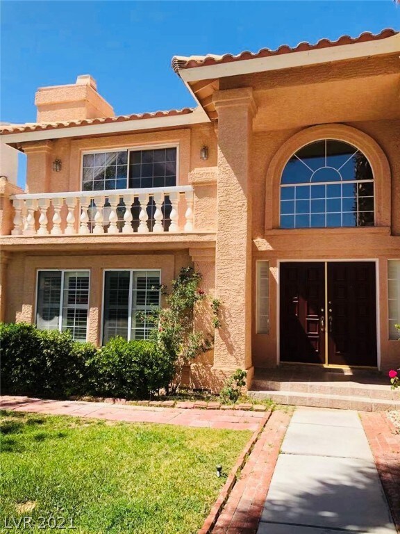 9452 Navy Blue Ct, Las Vegas, NV 89117 - photo 2