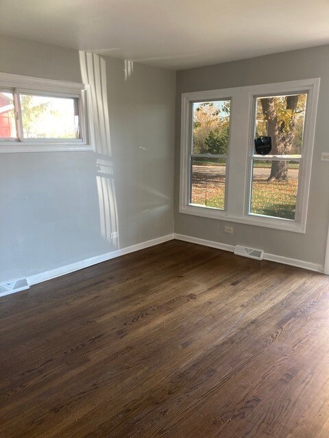 17306 Mahoney Pkwy, Hazel Crest, IL 60429 - photo 7