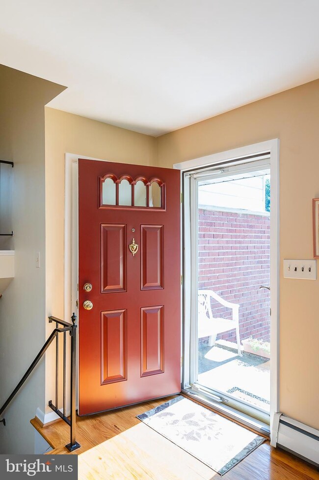 908 Starbit Rd, Towson, MD 21286 - photo 4