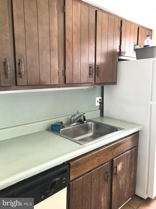 7722 Queen St unit A, Glenside, PA 19038 - photo 4