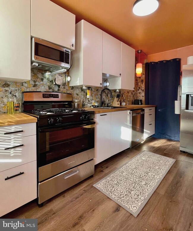 4204 Manayunk Ave, Philadelphia, PA 19128 - photo 5