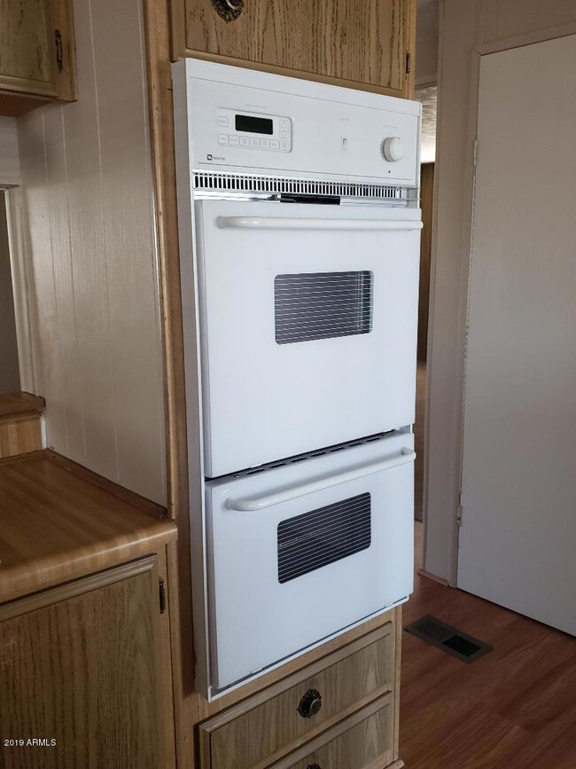 707 Yavapai kitchen 5