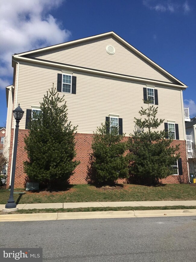 5648 Virginia Ln unit 43, Oxon Hill, MD 20745 - photo 3