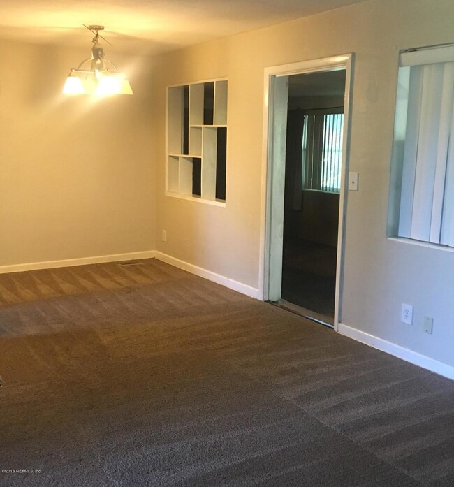 6146 Autlan Dr, Jacksonville, FL 32210 - photo 3