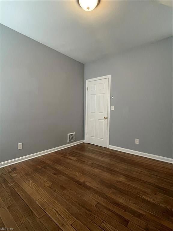 1459 E 294th St unit Up, Wickliffe, OH 44092 - photo 3