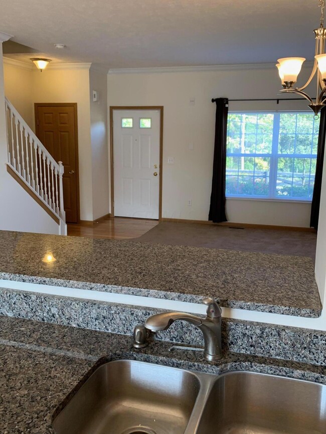 2908 E Powell Rd, Columbus, OH 43240 - photo 7