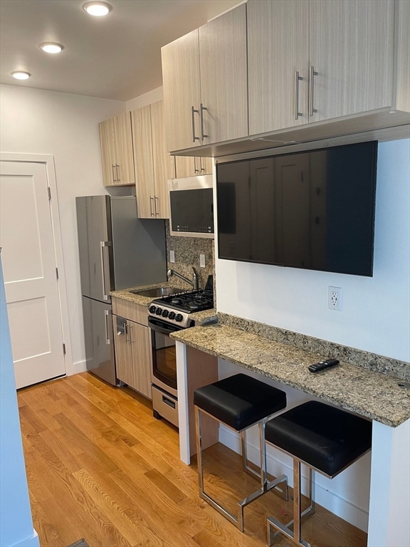 16 5th St unit 23, Chelsea, MA 02150 - photo 4