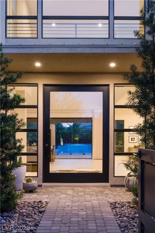 27 Cranberry Cove Ct, Las Vegas, NV 89135 - photo 2