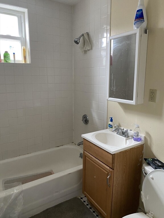 227 Roxbury St unit 3, Roxbury, MA 02119 - photo 4