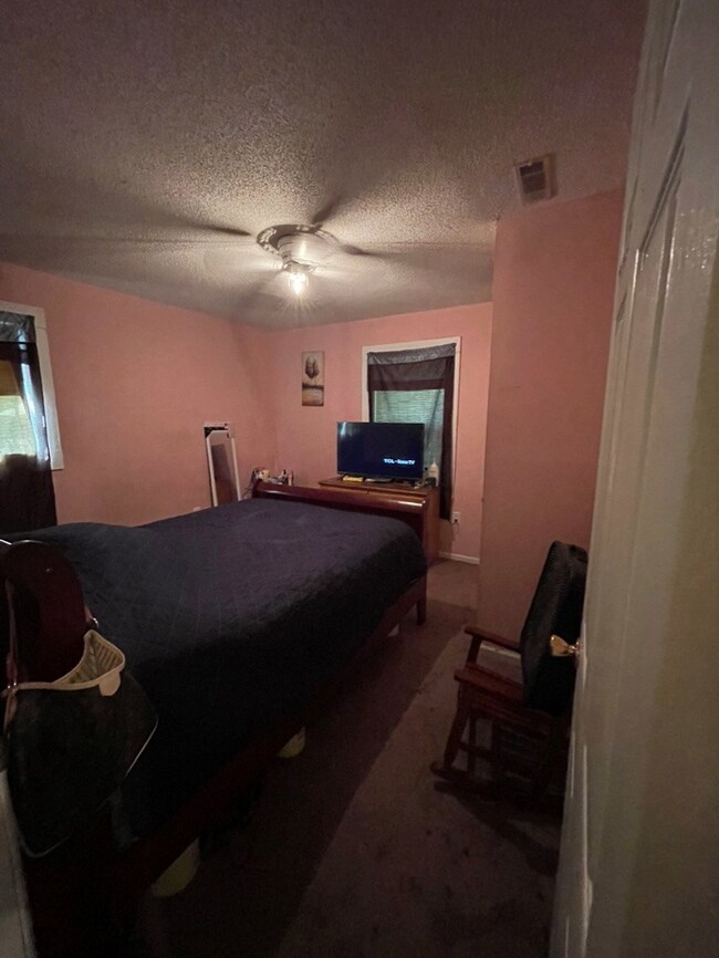 406 11th St W, Tifton, GA 31794 - photo 4