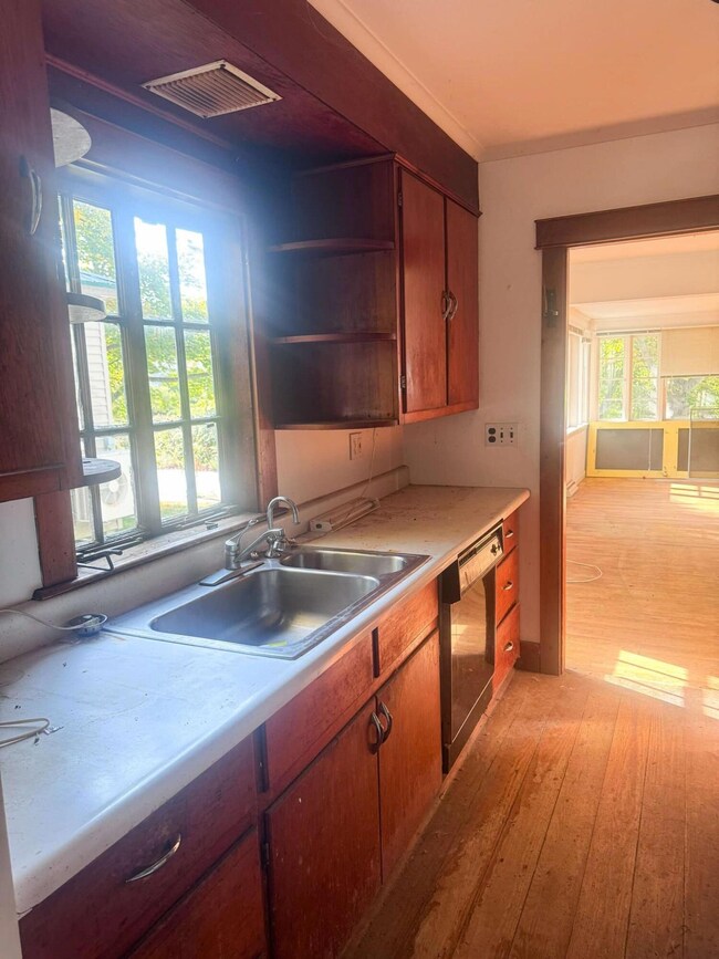 33 Willow St, Bath, ME 04530 - photo 5