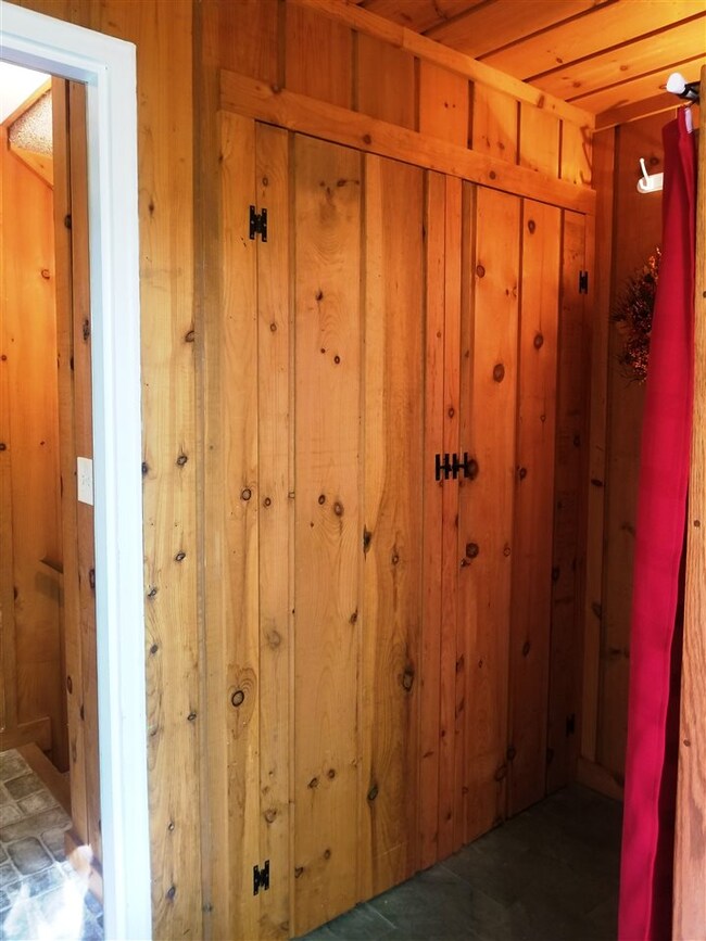 147 Clearbrook Rd, Lincoln, NH 03251 - photo 4