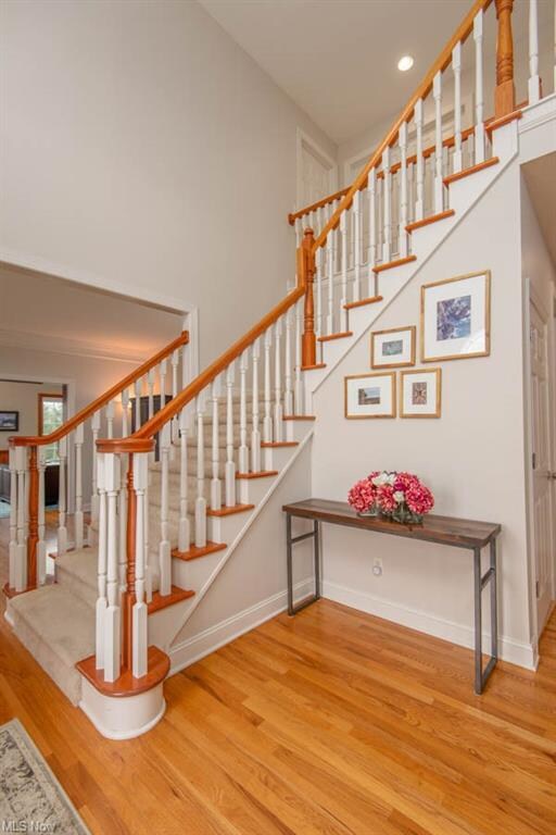The Grand 2 story foyer (11'x9') with turned stair