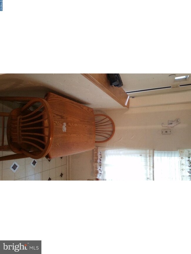 44 Dennis Ct, Hightstown, NJ 08520 - photo 3